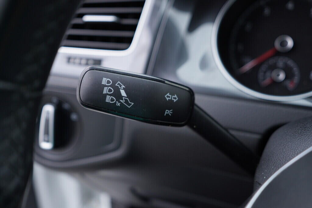 OV190V09335_23.webp_GOLF Trendline 1.4 TSI 92 kW manuál