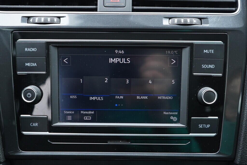 OV190V09335_29.webp_GOLF Trendline 1.4 TSI 92 kW manuál