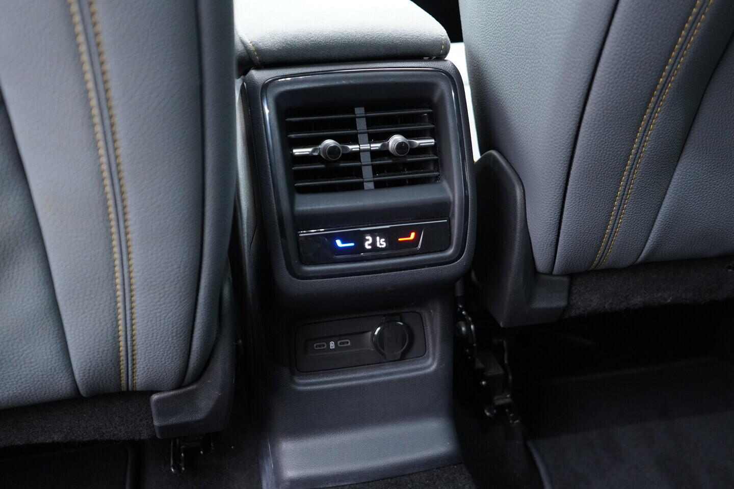 OV190V09336_37.webp_KODIAQ Selection 2.0 TDI 110 kW automat, DPH