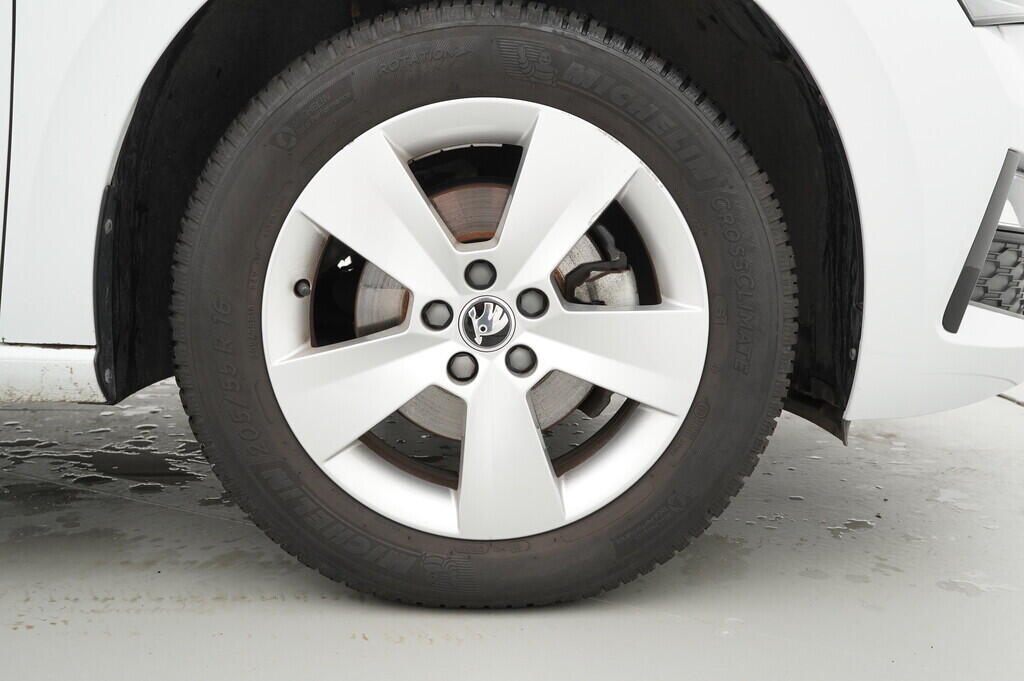 OV190V09339_29.webp_SCALA  1.5 TSI 110 kW automat, DPH