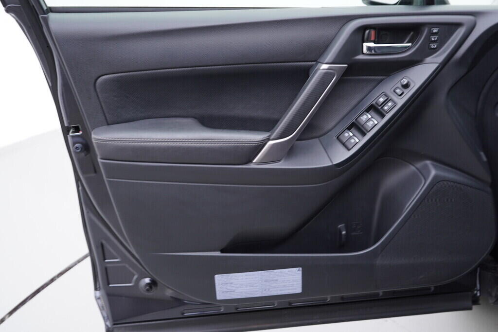 OV190V09344_19.webp_FORESTER  2.0  110 kW automat