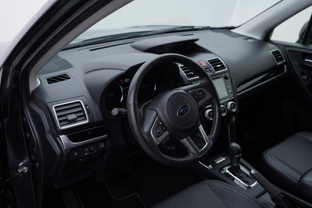 OV190V09344_22.webp_FORESTER  2.0  110 kW automat