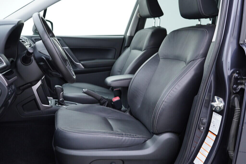 OV190V09344_23.webp_FORESTER  2.0  110 kW automat