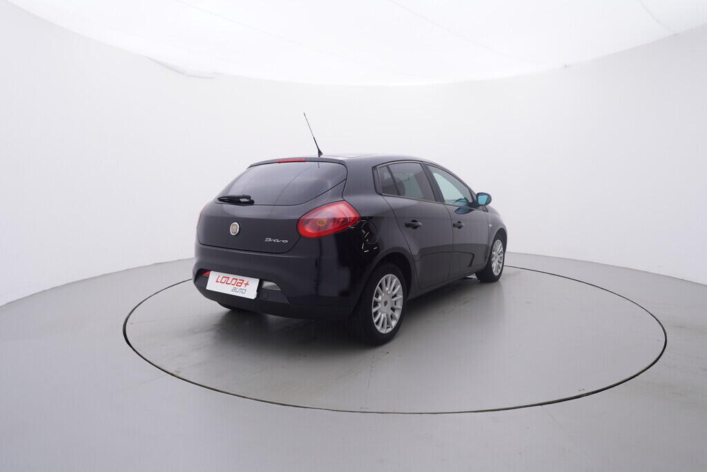 OV190V09345_14.webp_BRAVO DYNAMIC 1.4  88 kW manuál