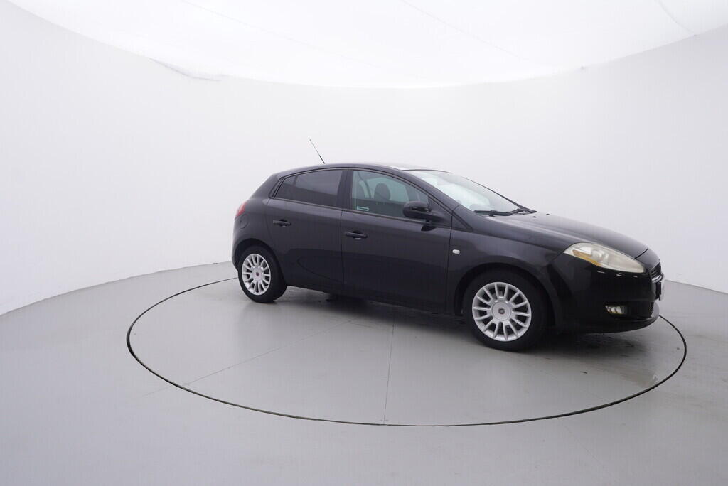 OV190V09345_16.webp_BRAVO DYNAMIC 1.4  88 kW manuál