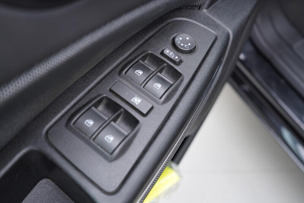 OV190V09345_20.webp_BRAVO DYNAMIC 1.4  88 kW manuál