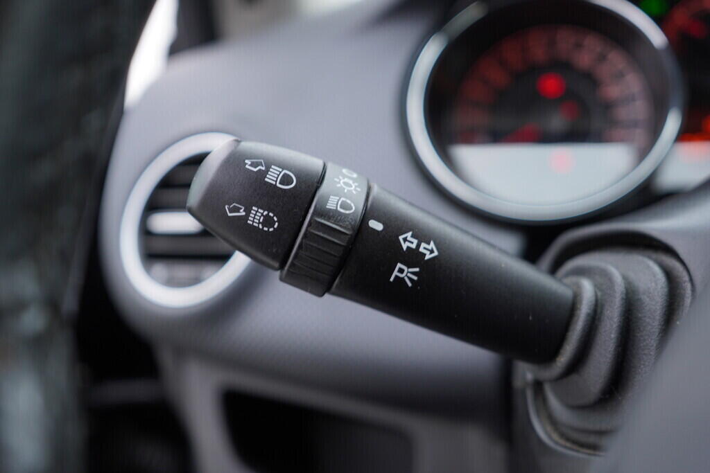 OV190V09345_23.webp_BRAVO DYNAMIC 1.4  88 kW manuál