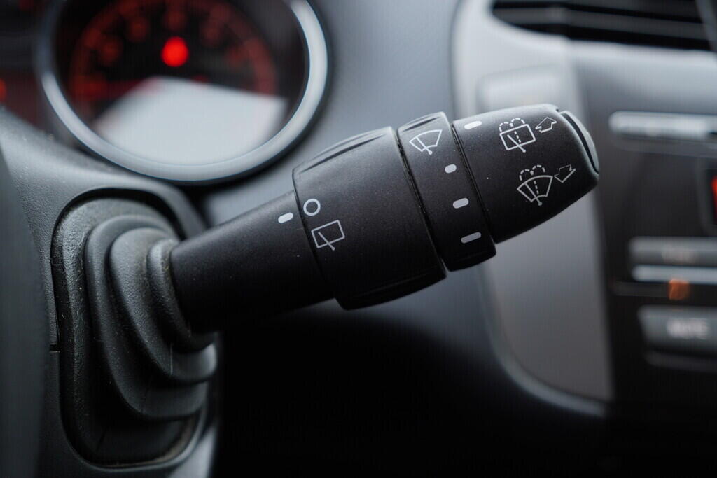 OV190V09345_24.webp_BRAVO DYNAMIC 1.4  88 kW manuál