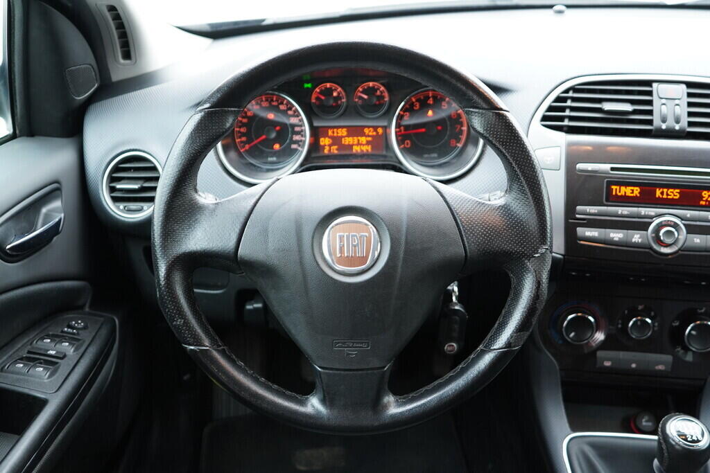 OV190V09345_26.webp_BRAVO DYNAMIC 1.4  88 kW manuál