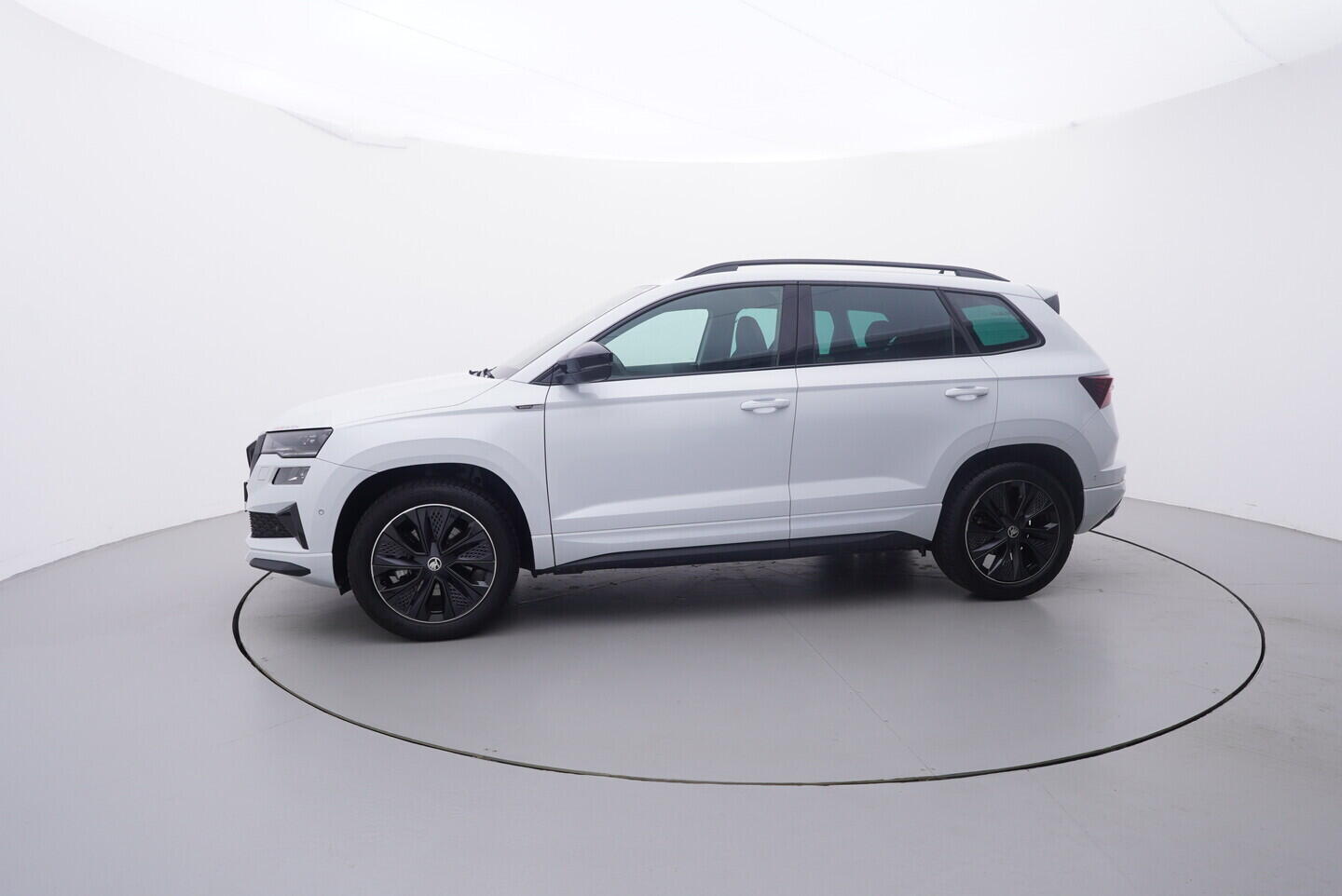 OV190V09350_15.webp_KAROQ SportLine 2.0 TSI 140 kW automat, DPH