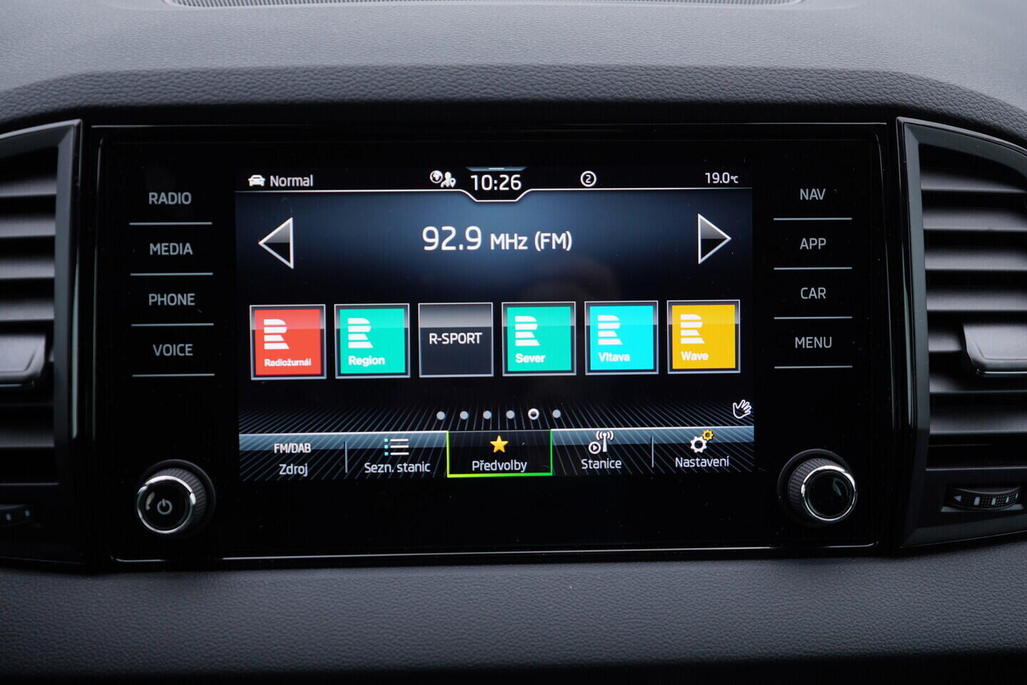 OV190V09350_30.webp_KAROQ SportLine 2.0 TSI 140 kW automat, DPH