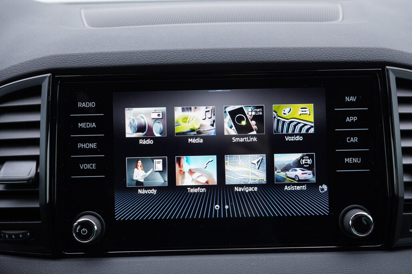 OV190V09350_31.webp_KAROQ SportLine 2.0 TSI 140 kW automat, DPH