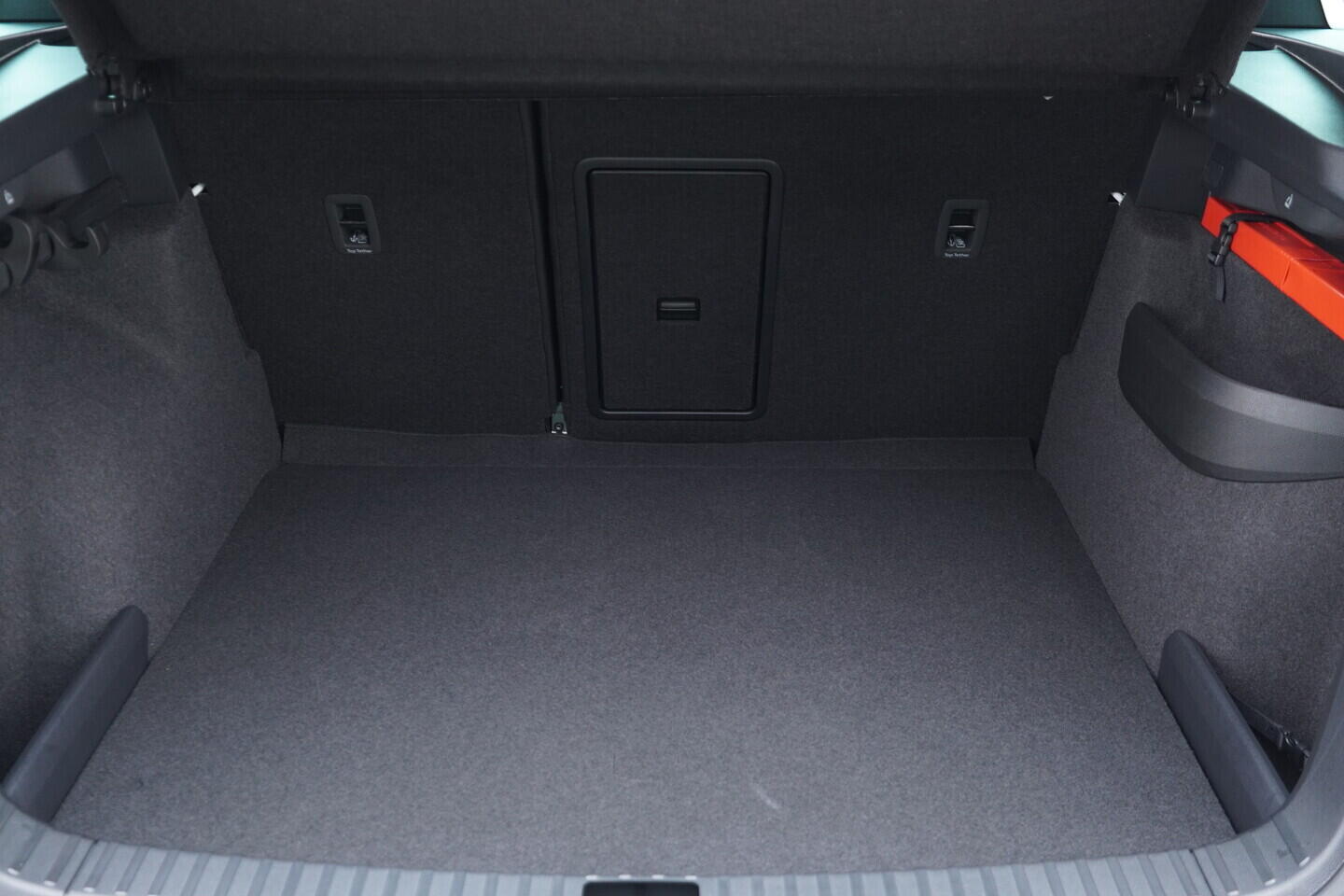 OV190V09350_38.webp_KAROQ SportLine 2.0 TSI 140 kW automat, DPH