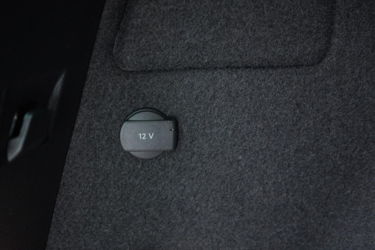 OV190V09350_39.webp_KAROQ SportLine 2.0 TSI 140 kW automat, DPH