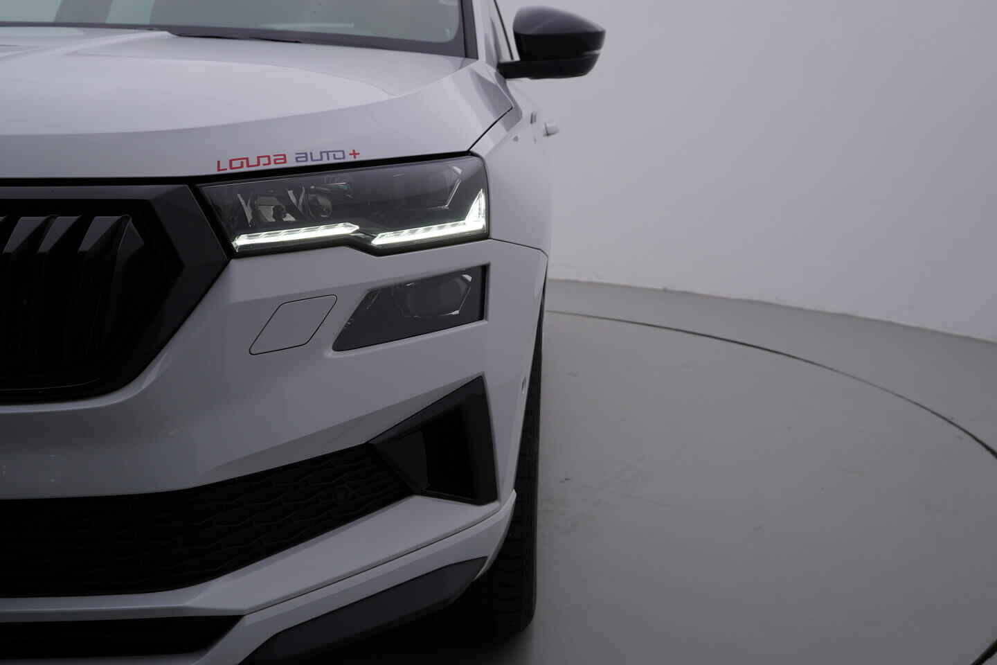 OV190V09350_47.webp_KAROQ SportLine 2.0 TSI 140 kW automat, DPH