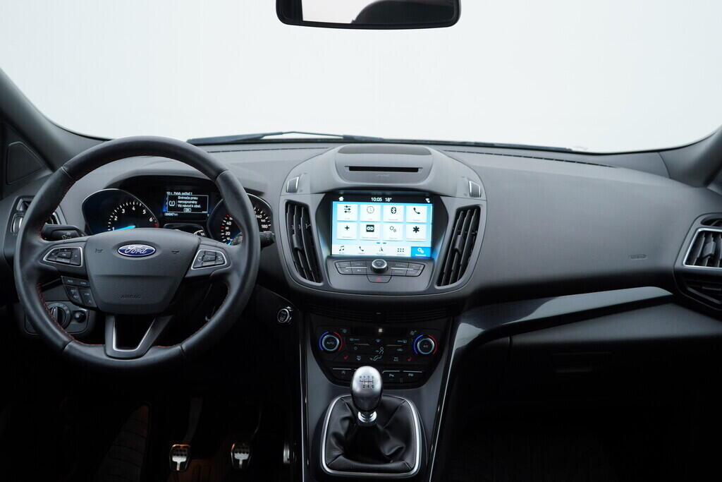 OV190V09356_25.webp_KUGA ST-line 1.5  110 kW manuál