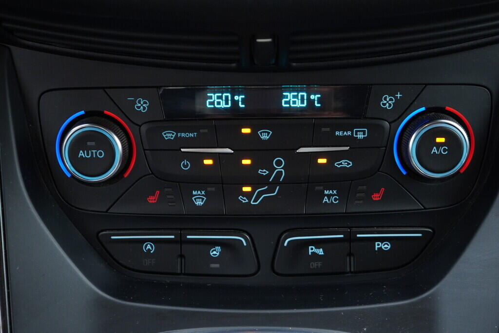 OV190V09356_31.webp_KUGA ST-line 1.5  110 kW manuál