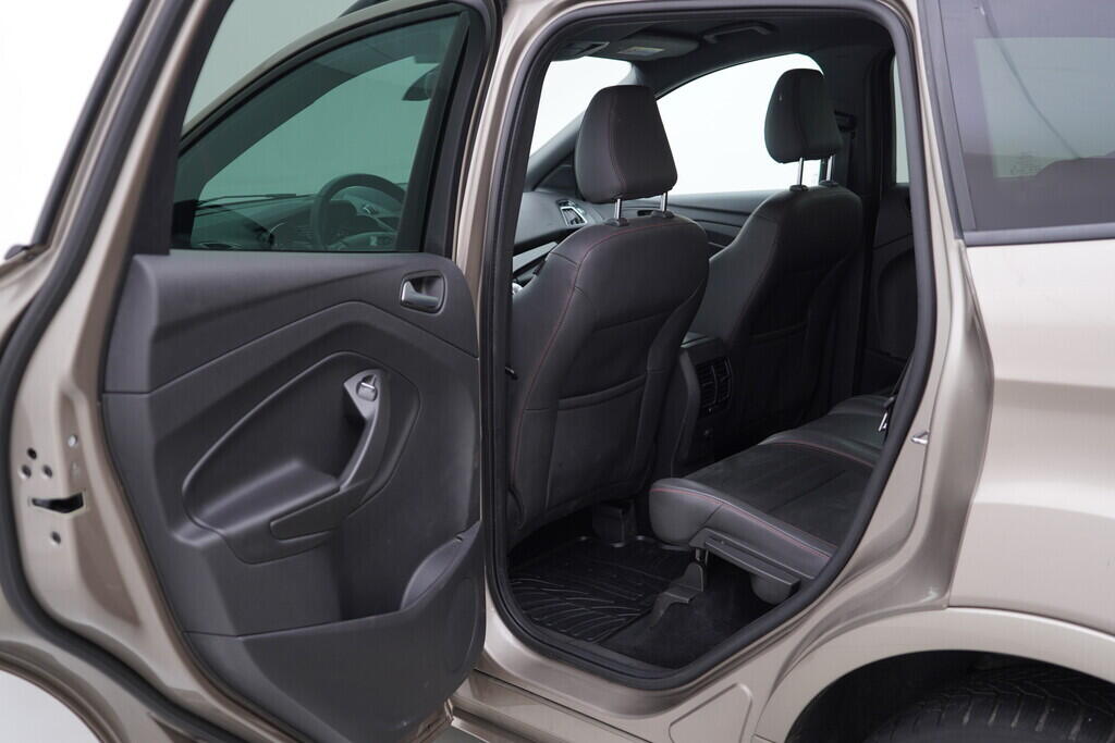 OV190V09356_34.webp_KUGA ST-line 1.5  110 kW manuál