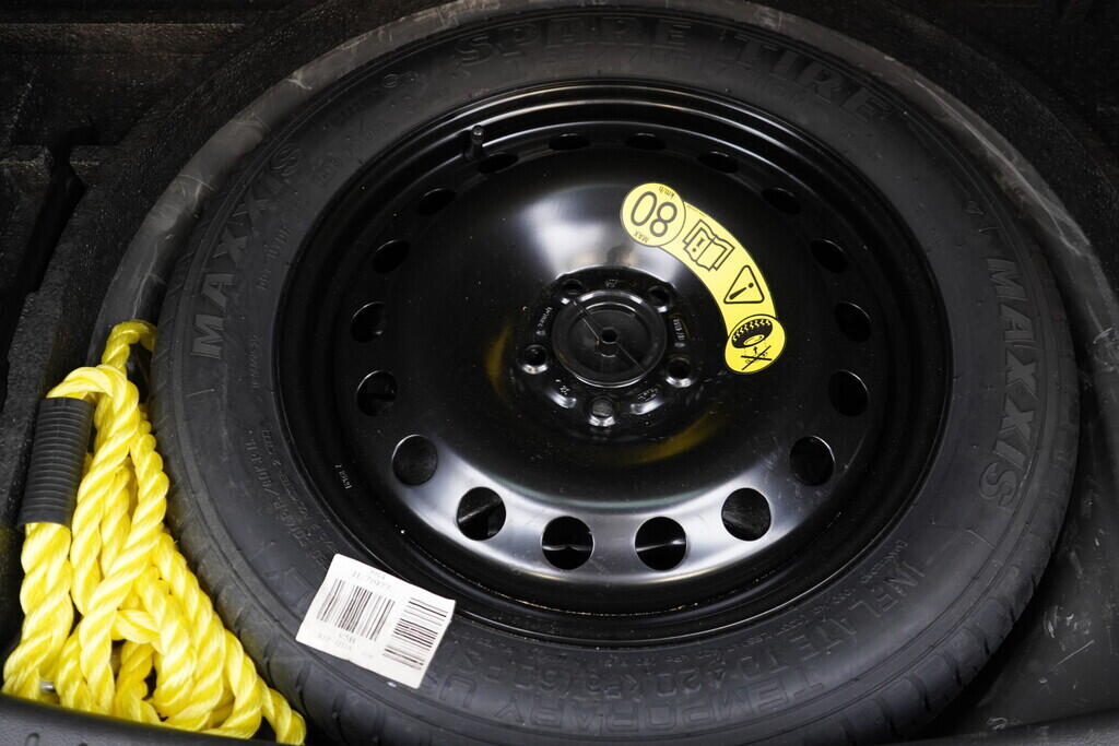 OV190V09356_38.webp_KUGA ST-line 1.5  110 kW manuál