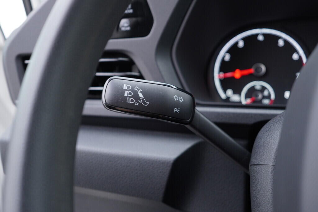 OV190V09357_23.webp_CADDY Life 1.5 TSI 84 kW manuál, DPH