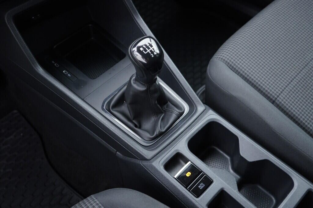 OV190V09357_31.webp_CADDY Life 1.5 TSI 84 kW manuál, DPH