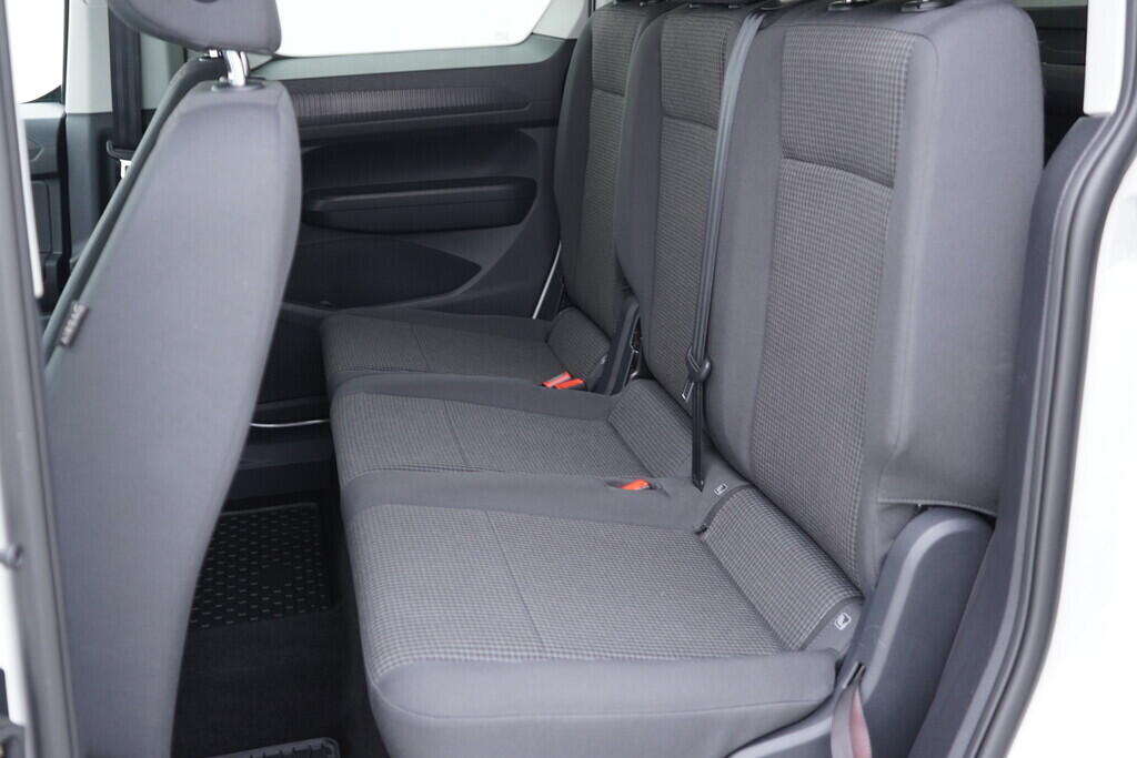 OV190V09357_33.webp_CADDY Life 1.5 TSI 84 kW manuál, DPH