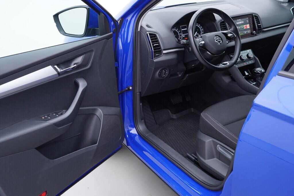 OV190V09358_18.webp_KAROQ Ambition 2.0 TDI 110 kW automat, DPH