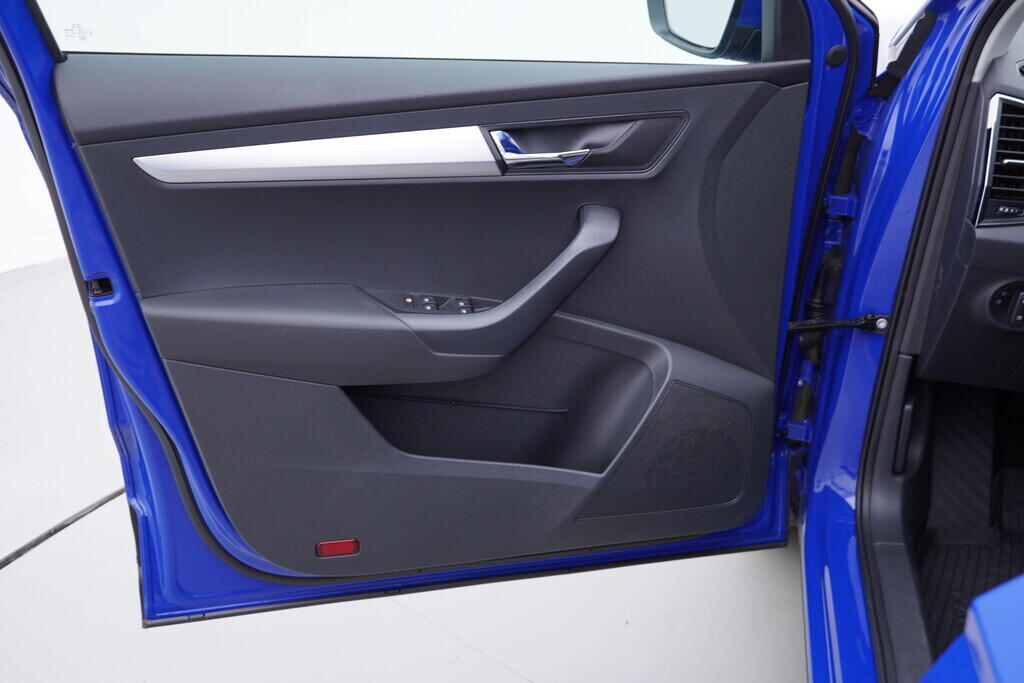 OV190V09358_19.webp_KAROQ Ambition 2.0 TDI 110 kW automat, DPH