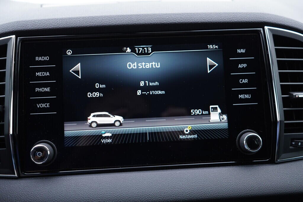 OV190V09358_32.webp_KAROQ Ambition 2.0 TDI 110 kW automat, DPH