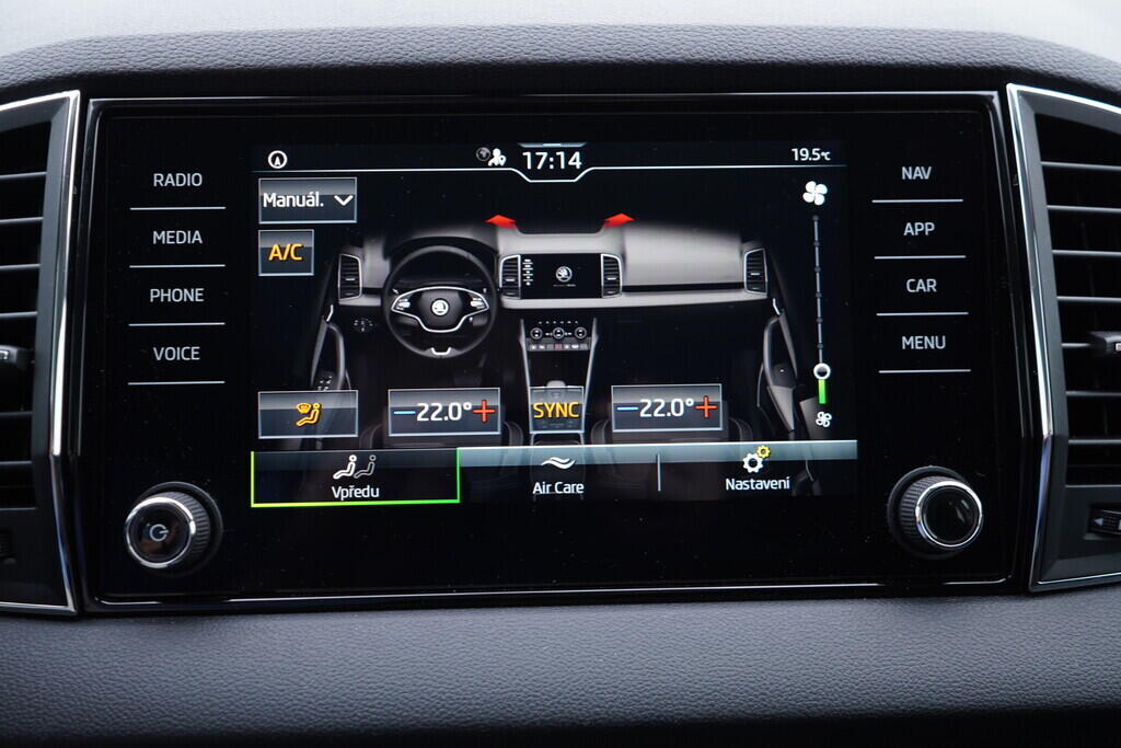 OV190V09358_36.webp_KAROQ Ambition 2.0 TDI 110 kW automat, DPH