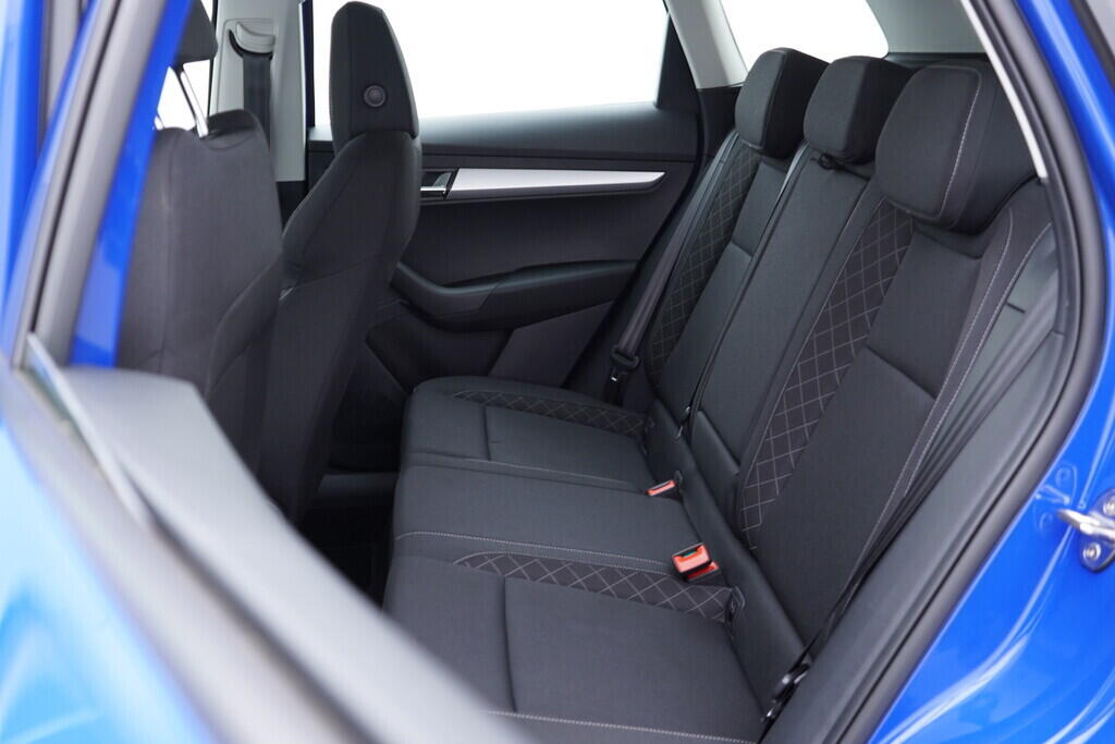 OV190V09359_42.webp_KAROQ Ambition 2.0 TDI 110 kW automat, DPH