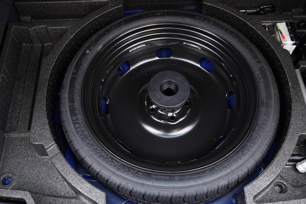 OV190V09359_44.webp_KAROQ Ambition 2.0 TDI 110 kW automat, DPH