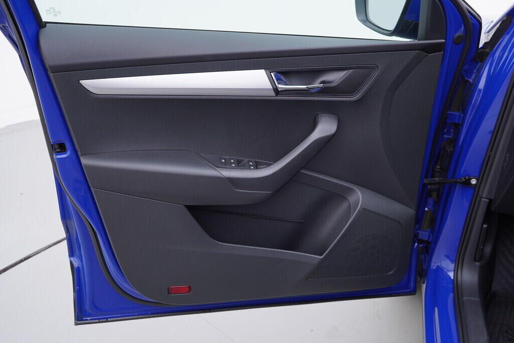 OV190V09360_19.webp_KAROQ Ambition 2.0 TDI 110 kW automat, DPH