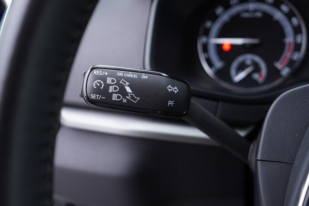 OV190V09360_23.webp_KAROQ Ambition 2.0 TDI 110 kW automat, DPH