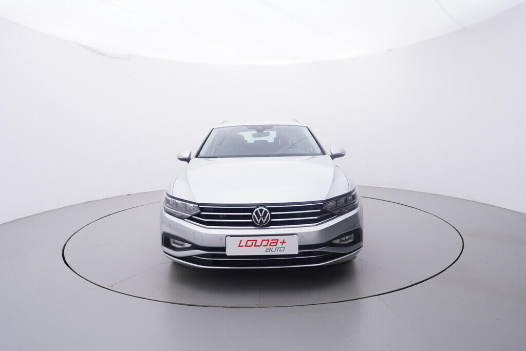 OV190V09361_17.webp_PASSAT VARIANT Business 2.0 TDI 110 kW automat, DPH