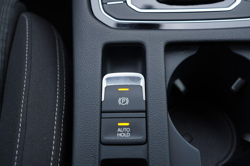 OV190V09361_36.webp_PASSAT VARIANT Business 2.0 TDI 110 kW automat, DPH