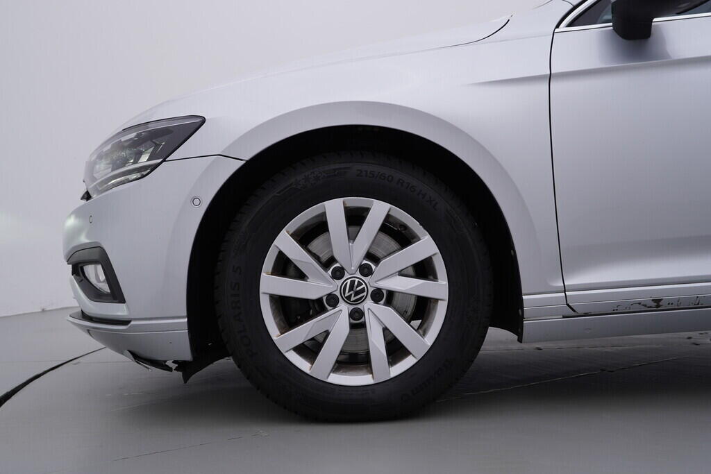 OV190V09361_43.webp_PASSAT VARIANT Business 2.0 TDI 110 kW automat, DPH