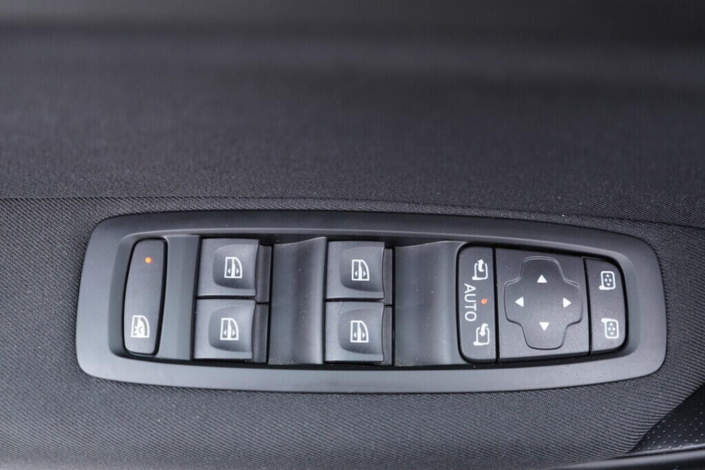 OV190V09362_20.webp_MÉGANE Edition 1.3 H5H E4 103 kW automat, DPH