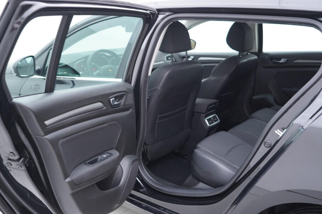 OV190V09362_34.webp_MÉGANE Edition 1.3 H5H E4 103 kW automat, DPH