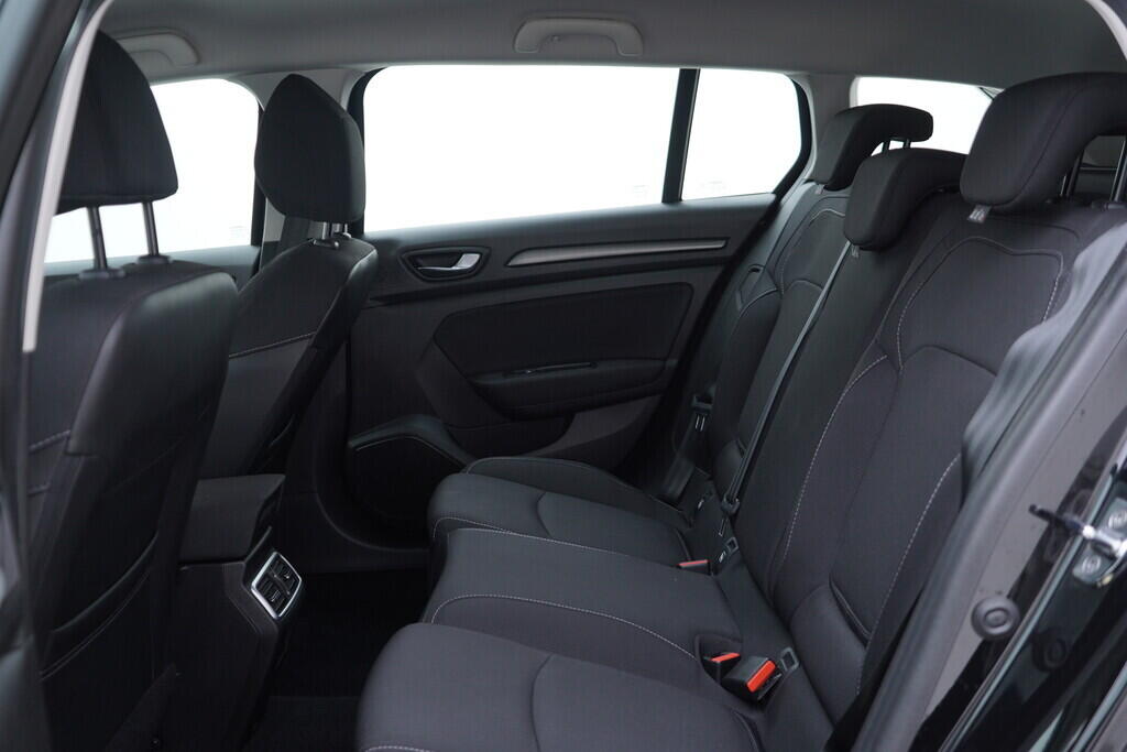 OV190V09362_36.webp_MÉGANE Edition 1.3 H5H E4 103 kW automat, DPH