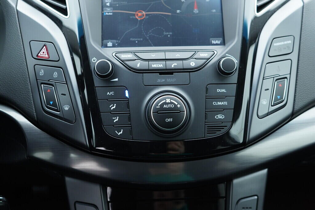 OV190V09365_33.webp_I40  1.7  100 kW manuál