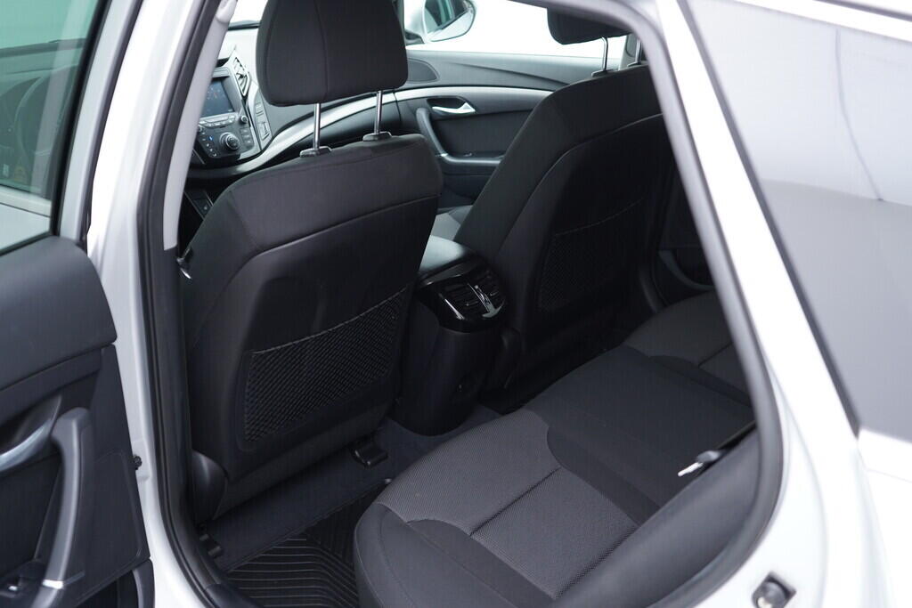 OV190V09365_36.webp_I40  1.7  100 kW manuál