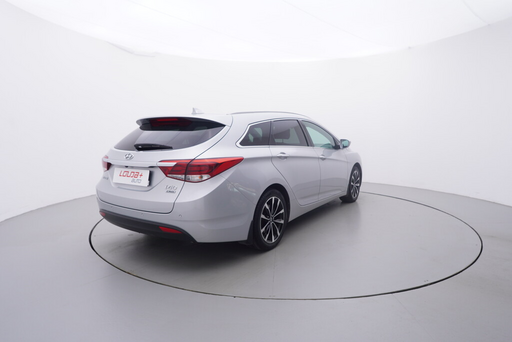 I40  1.7  100 kW manuál