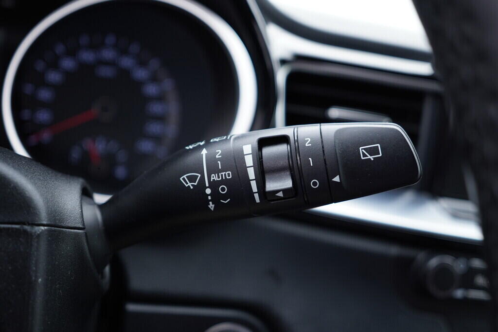 OV190V09367_24.webp_CEED Exclusive 1.4  103 kW manuál, DPH