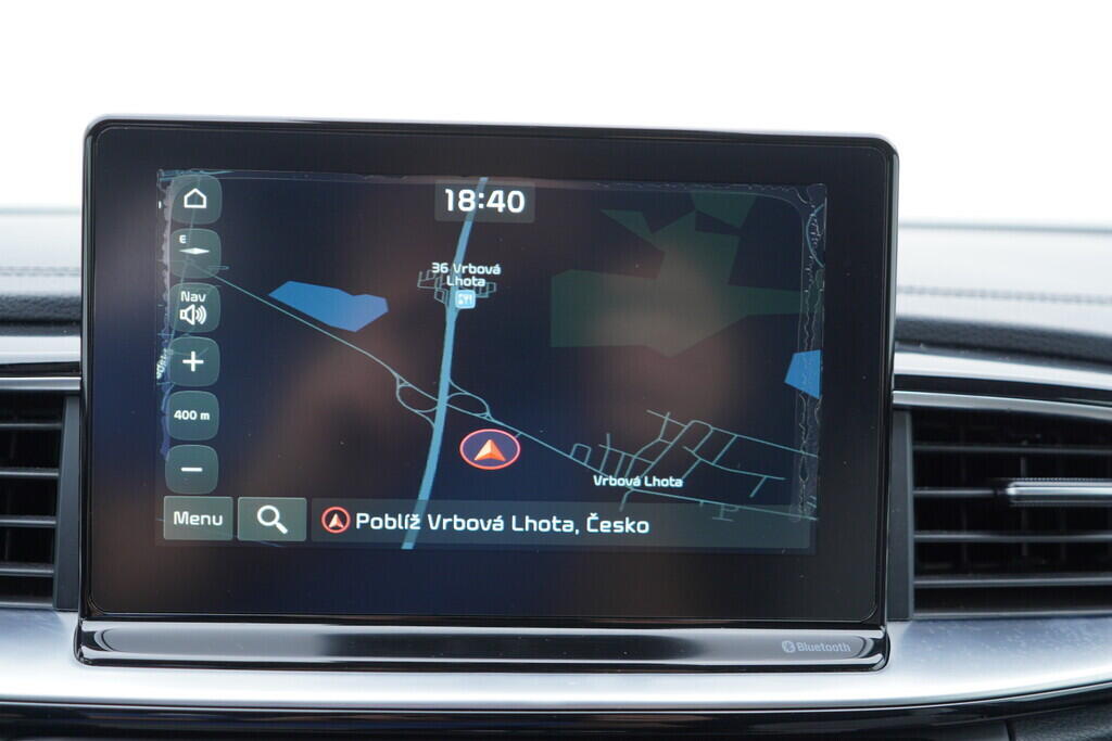 OV190V09367_32.webp_CEED Exclusive 1.4  103 kW manuál, DPH