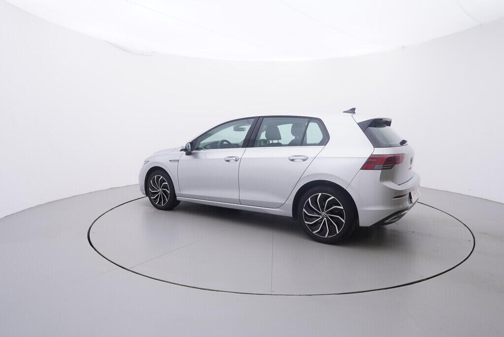 OV190V09369_12.webp_GOLF Style 1.5 TSI 110 kW manuál