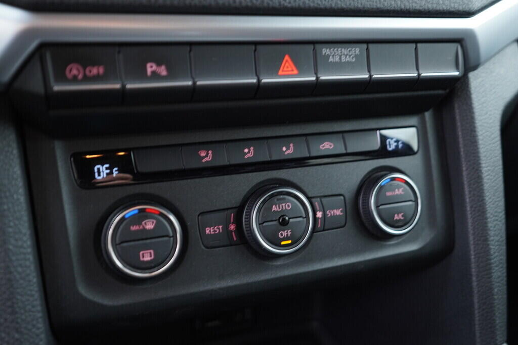 OV190V09372_32.webp_AMAROK Adventura  3.0 TDI 190 kW automat, DPH