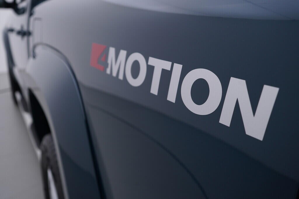 OV190V09372_38.webp_AMAROK Adventura  3.0 TDI 190 kW automat, DPH