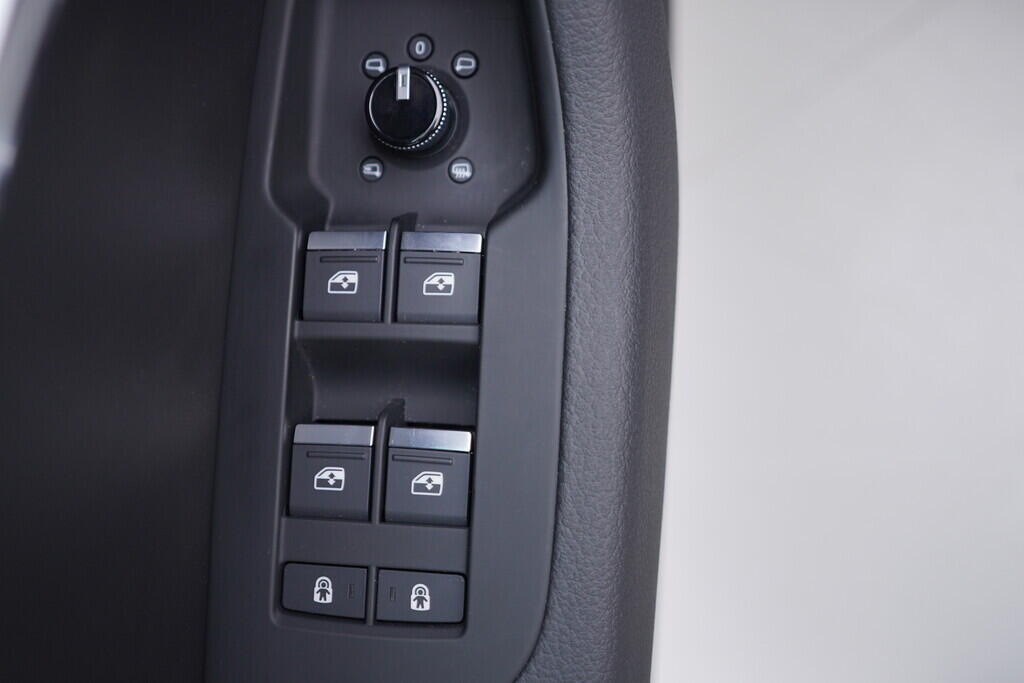 OV190V09374_20.webp_S6  3.0 TDI 253 kW automat, DPH