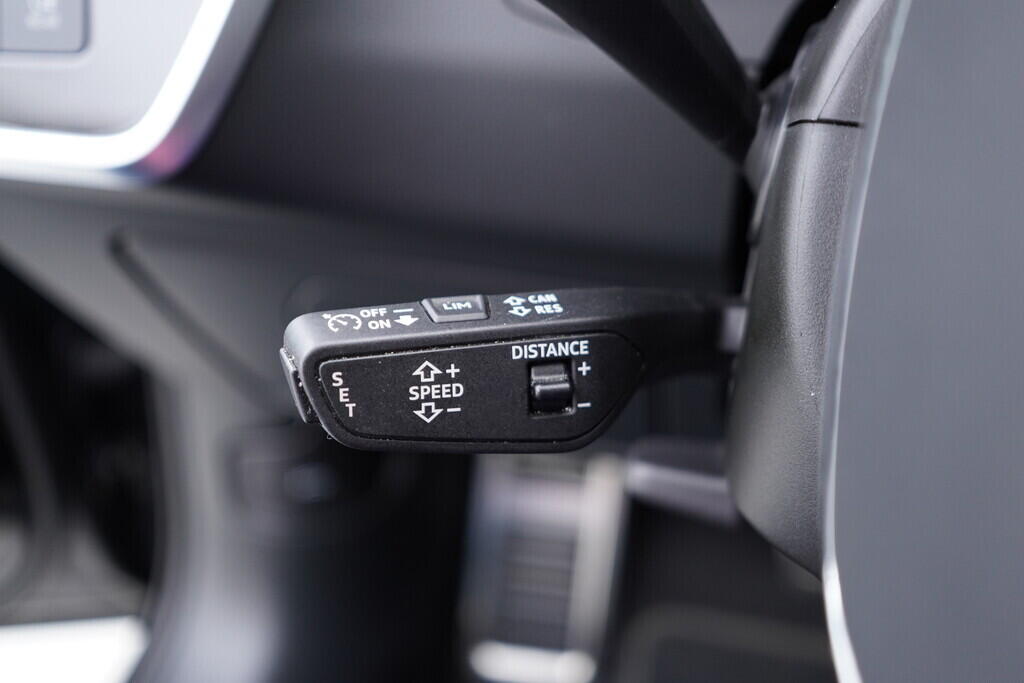 OV190V09374_29.webp_S6  3.0 TDI 253 kW automat, DPH